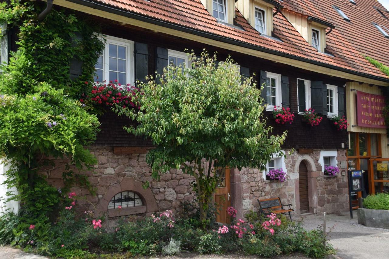 Gutshof-Hotel Waldknechtshof Baiersbronn Exterior foto